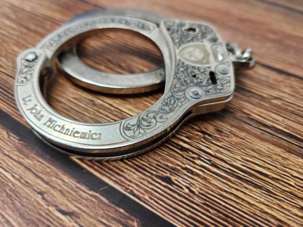 Custom engraved handcuffs / police / law enforcement / restraints - Image 3